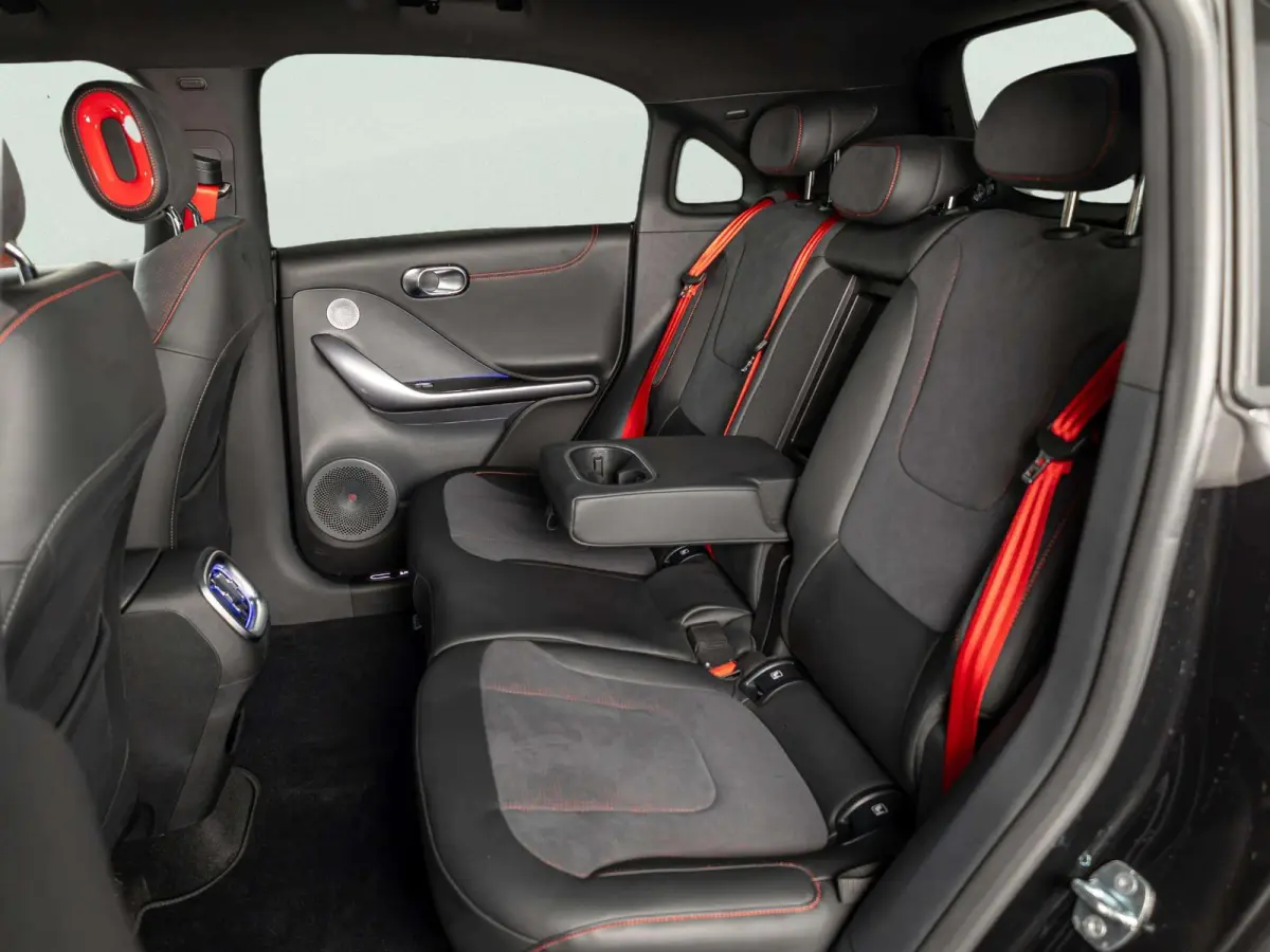 BRABUS 66 kWh