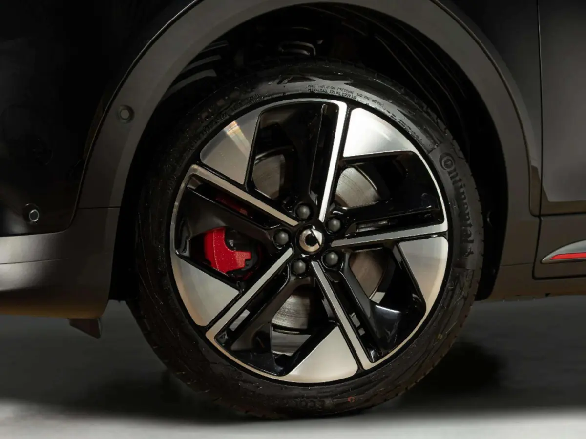 BRABUS 66 kWh
