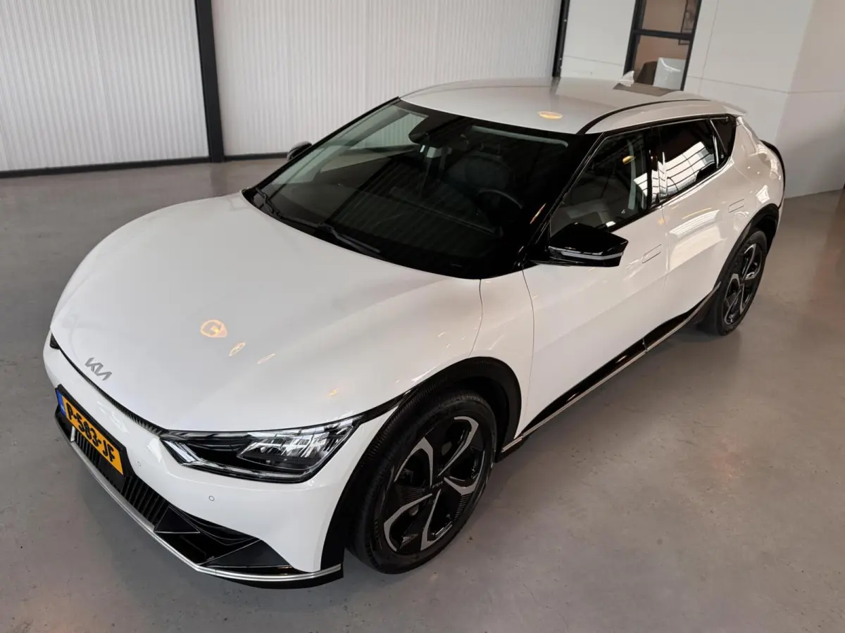 Plus 168kW/77,4 kWh RWD Plus|SoH 95,3%|Meridian Surround|