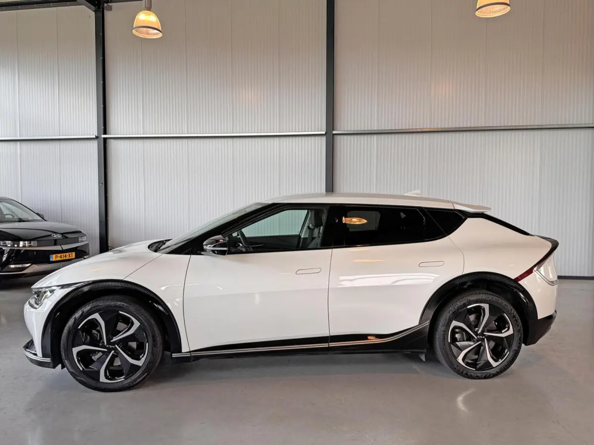 Plus 168kW/77,4 kWh RWD Plus|SoH 95,3%|Meridian Surround|