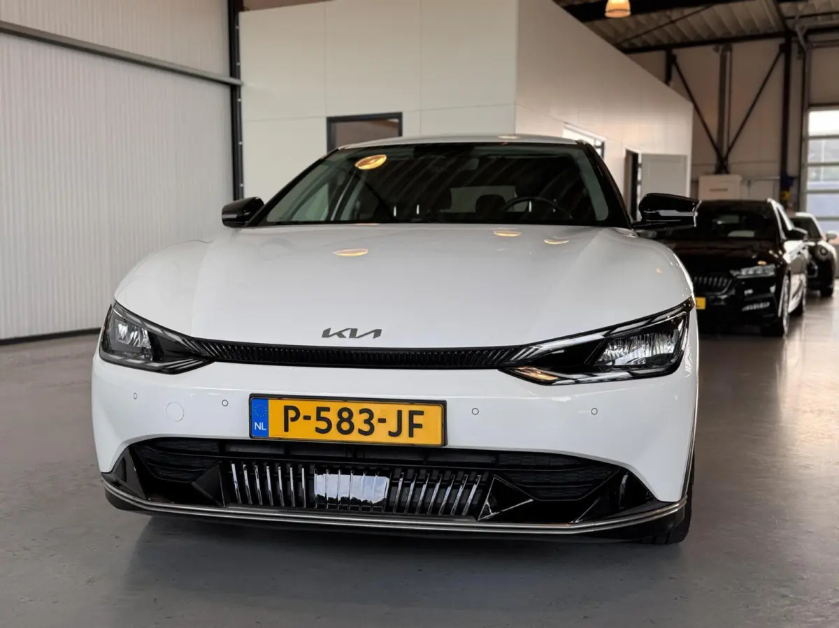 Plus 168kW/77,4 kWh RWD Plus|SoH 95,3%|Meridian Surround|
