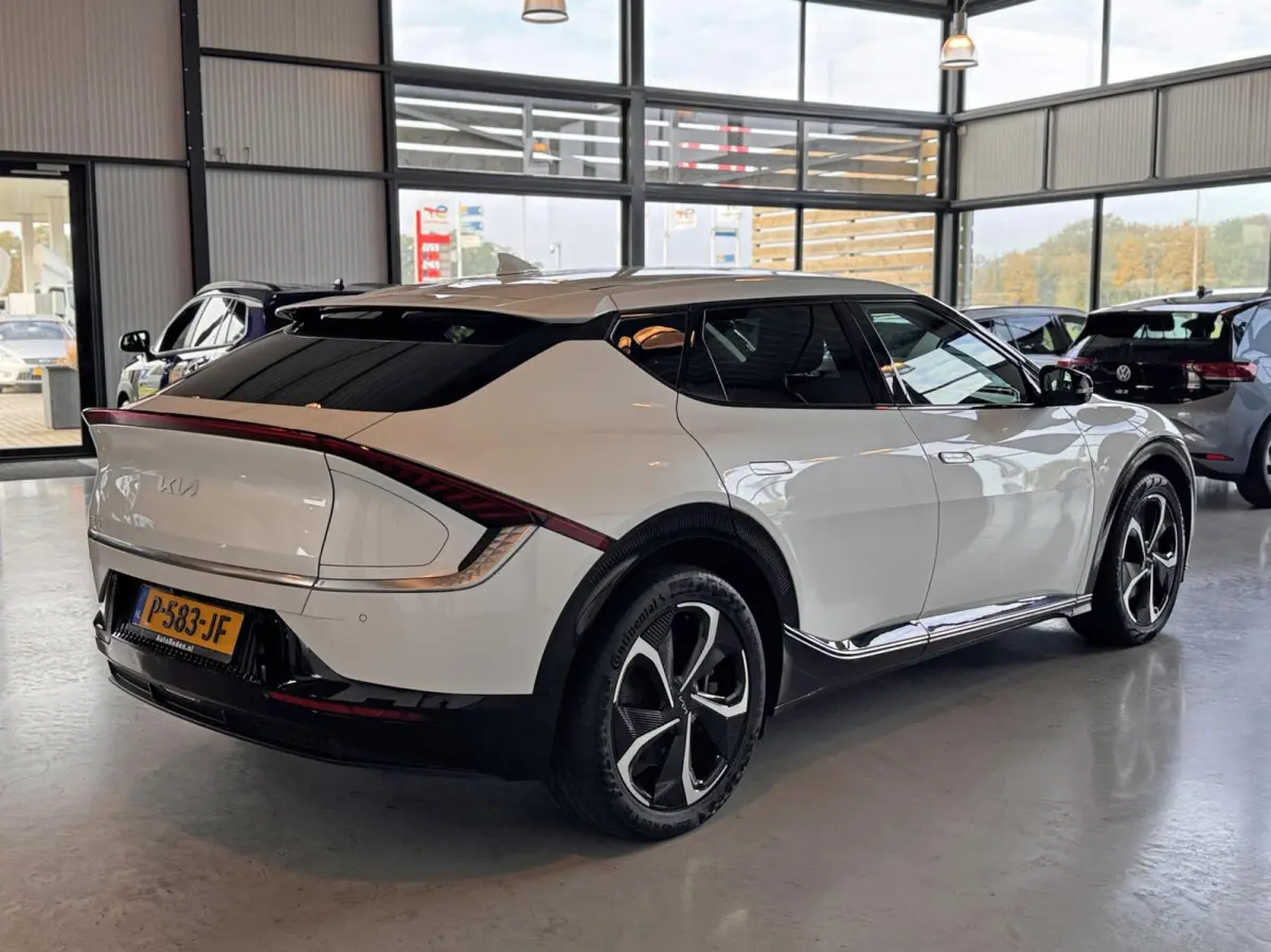 Plus 168kW/77,4 kWh RWD Plus|SoH 95,3%|Meridian Surround|