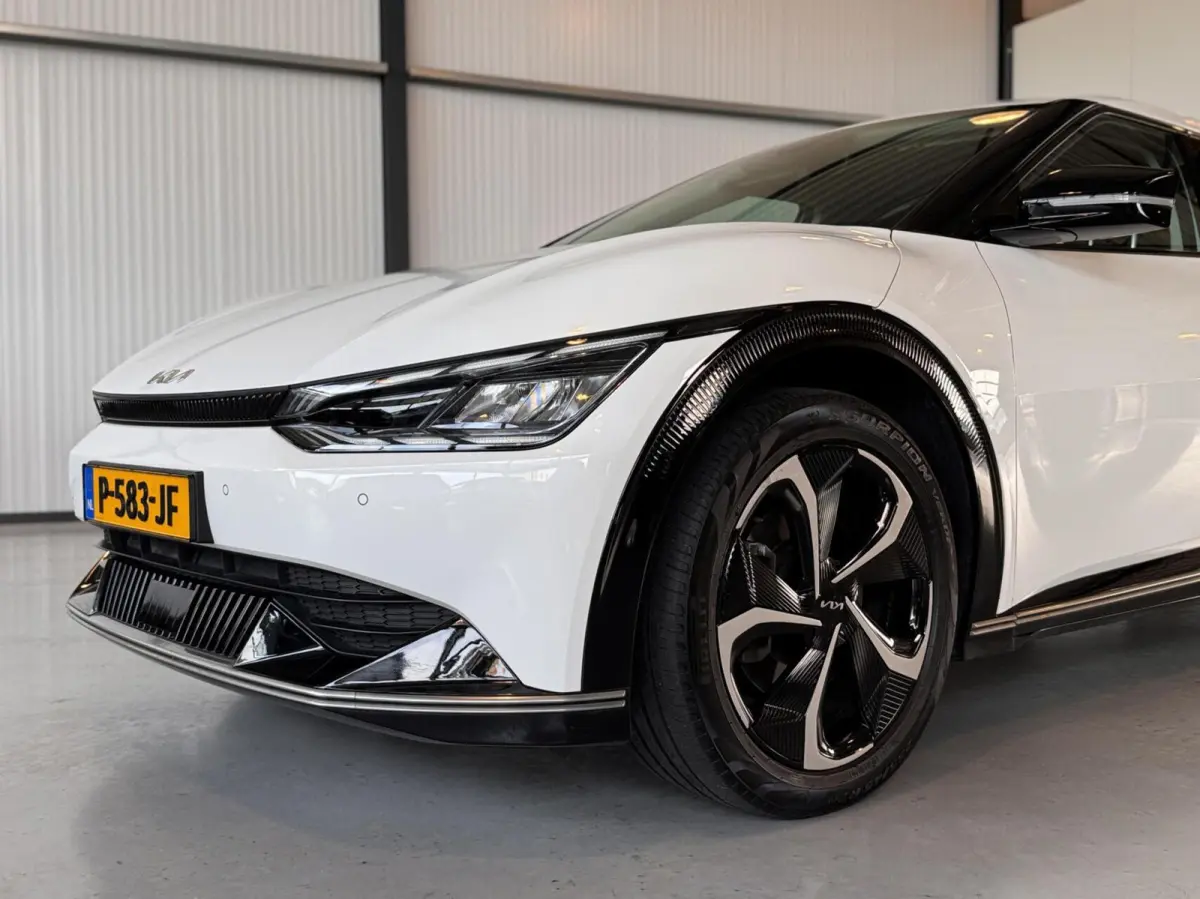 Plus 168kW/77,4 kWh RWD Plus|SoH 95,3%|Meridian Surround|