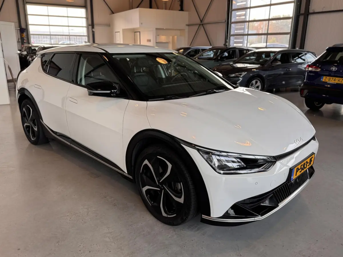 Plus 168kW/77,4 kWh RWD Plus|SoH 95,3%|Meridian Surround|