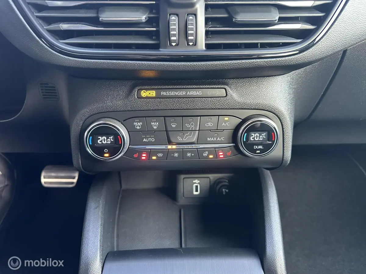 1.0 EcoBoost Titanium ST-Line Automaat
