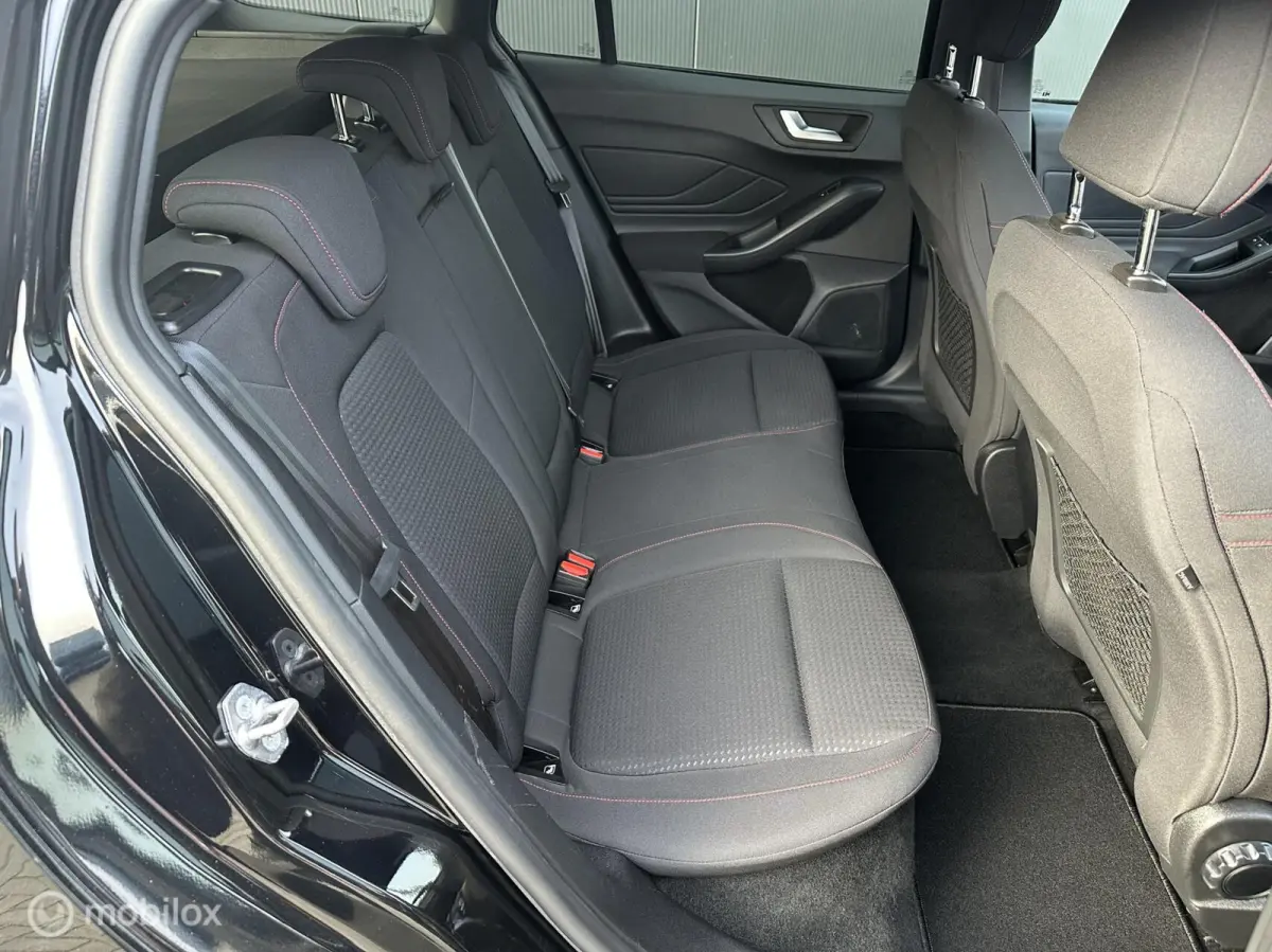 1.0 EcoBoost Titanium ST-Line Automaat