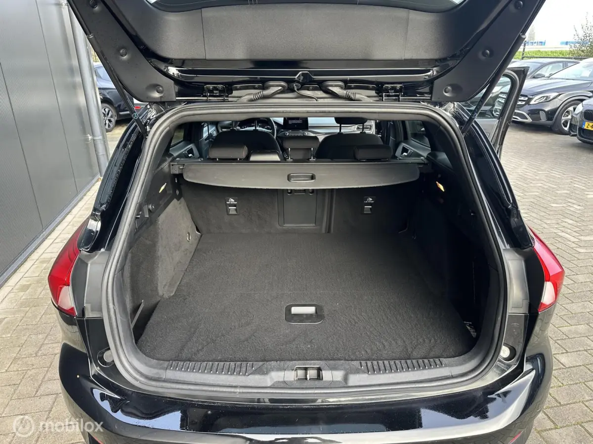 1.0 EcoBoost Titanium ST-Line Automaat