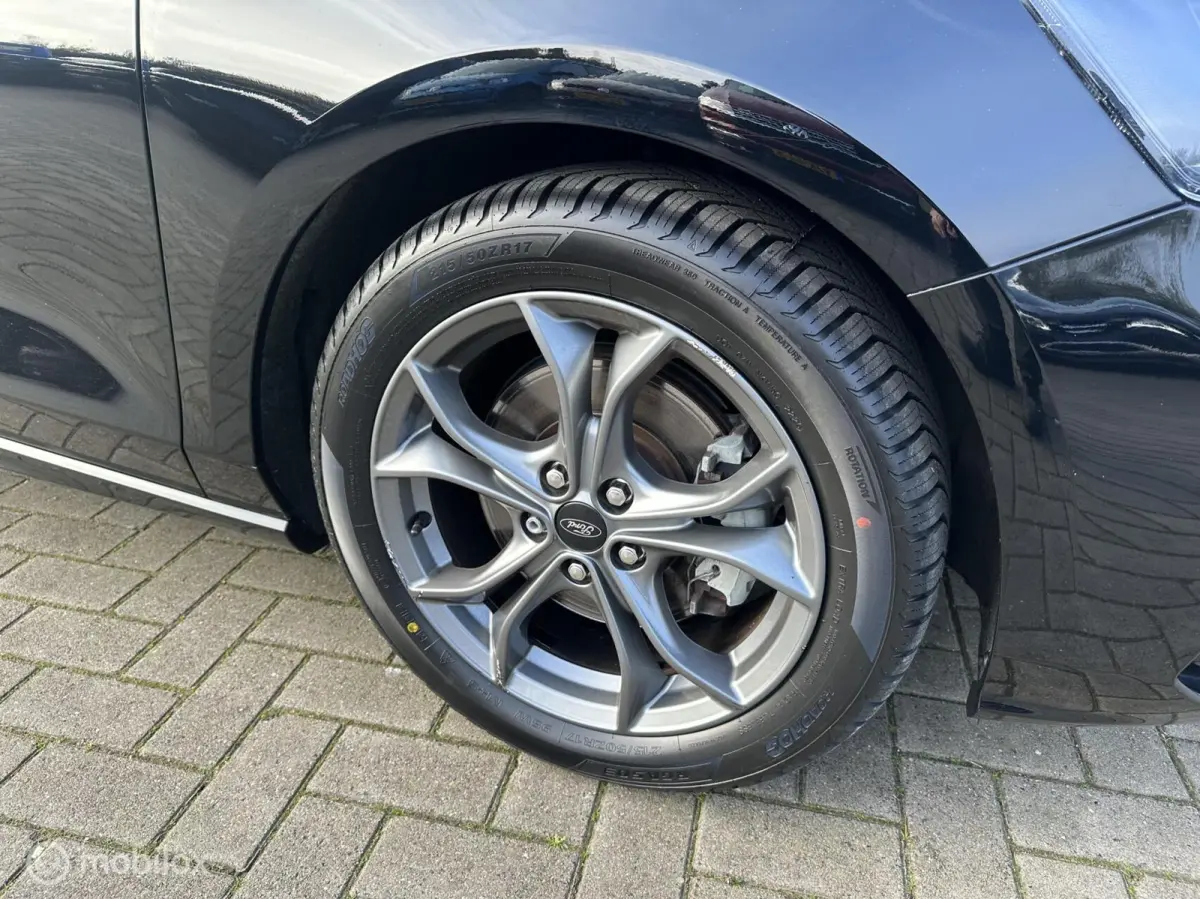 1.0 EcoBoost Titanium ST-Line Automaat