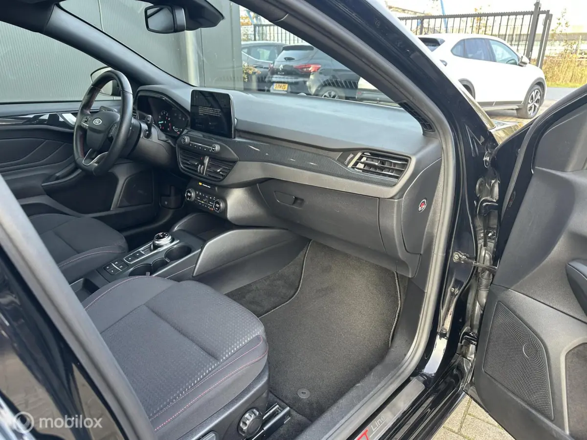 1.0 EcoBoost Titanium ST-Line Automaat