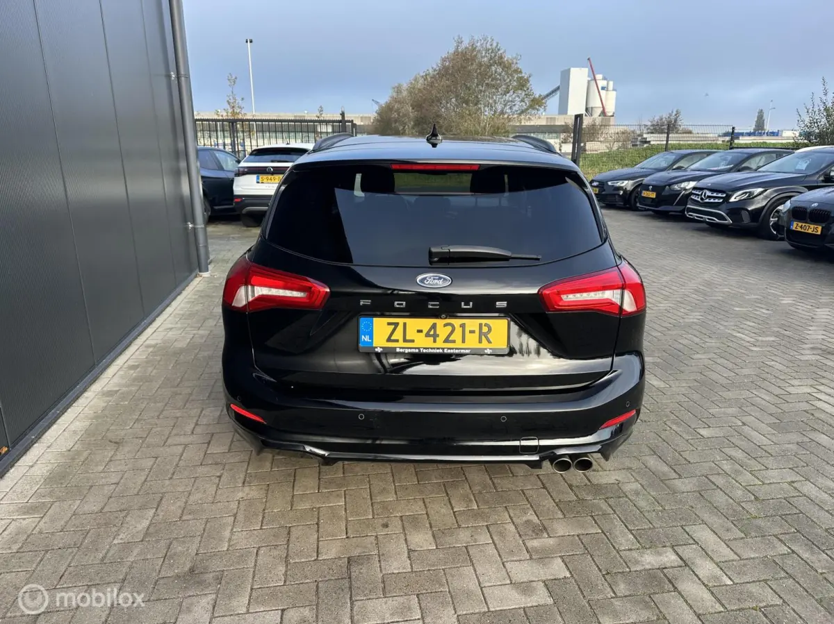1.0 EcoBoost Titanium ST-Line Automaat
