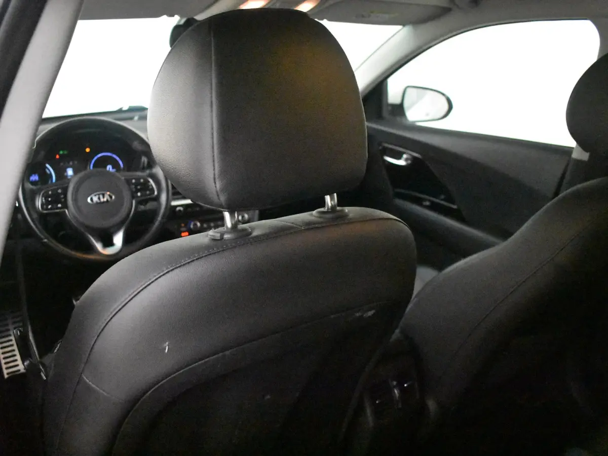 DynamicLine 64 kWh 204PK | Achteruitrijcamera | PDC | Navi | DAB |Keyless entry start  | Cruise contr adapt | Climate contr | 17"LMV