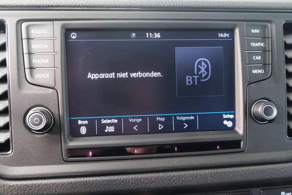 35 2.0 TDI 140pk L3H1 Highline - N.A.P. Airco, Cruise, Navi, PDC, Standkachel, Carplay, Camera, Trekhaak.
