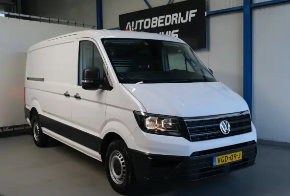 35 2.0 TDI 140pk L3H1 Highline - N.A.P. Airco, Cruise, Navi, PDC, Standkachel, Carplay, Camera, Trekhaak.