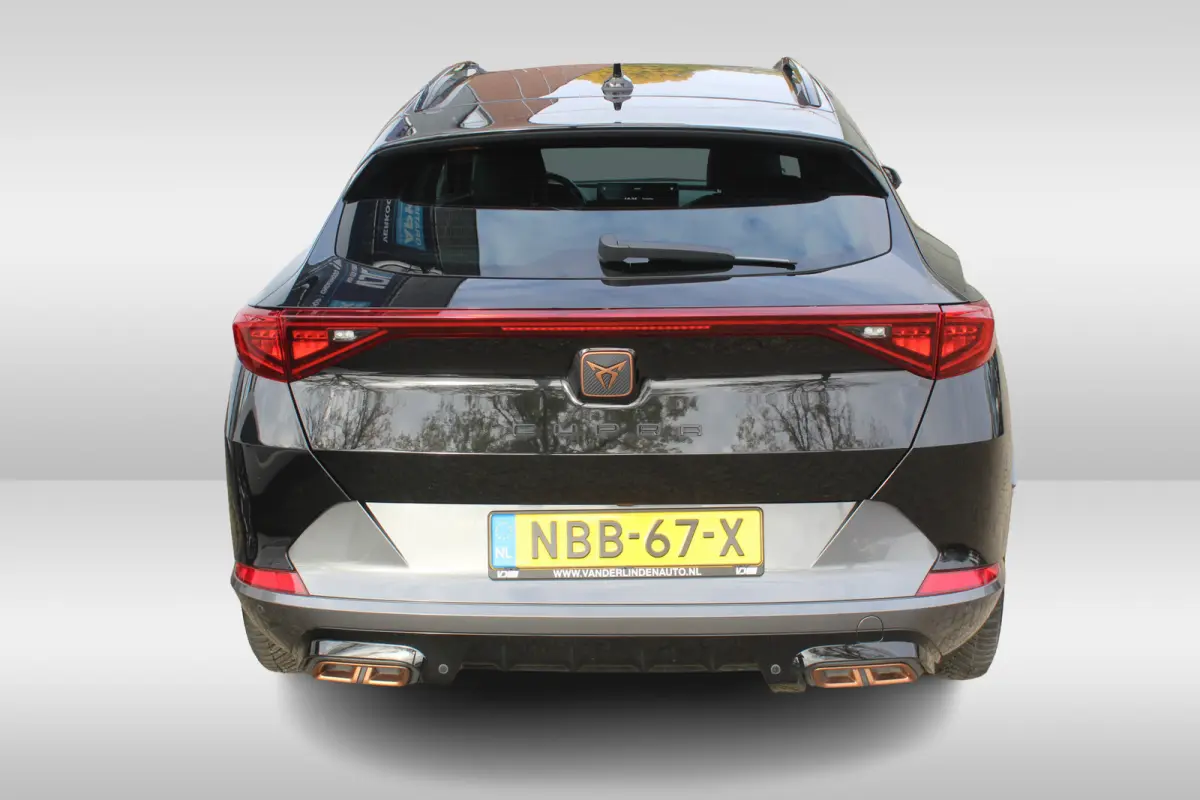 1.4 TSI e-Hybrid Essential Cruise control adaptief l stuur verwarmd l Voorstoelen verwarmd l Apple Carplay/Android Auto