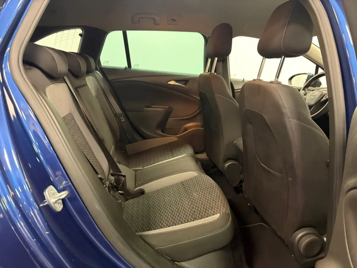 1.2 Business Edition*NAP*Camera*Trekhaak*Cruise-Control*PDC*Led*