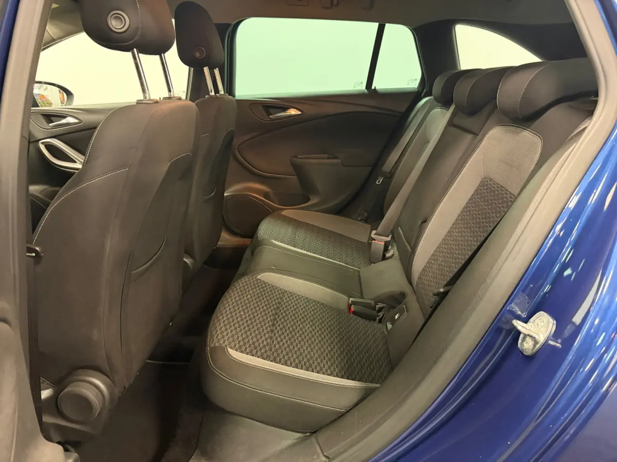 1.2 Business Edition*NAP*Camera*Trekhaak*Cruise-Control*PDC*Led*