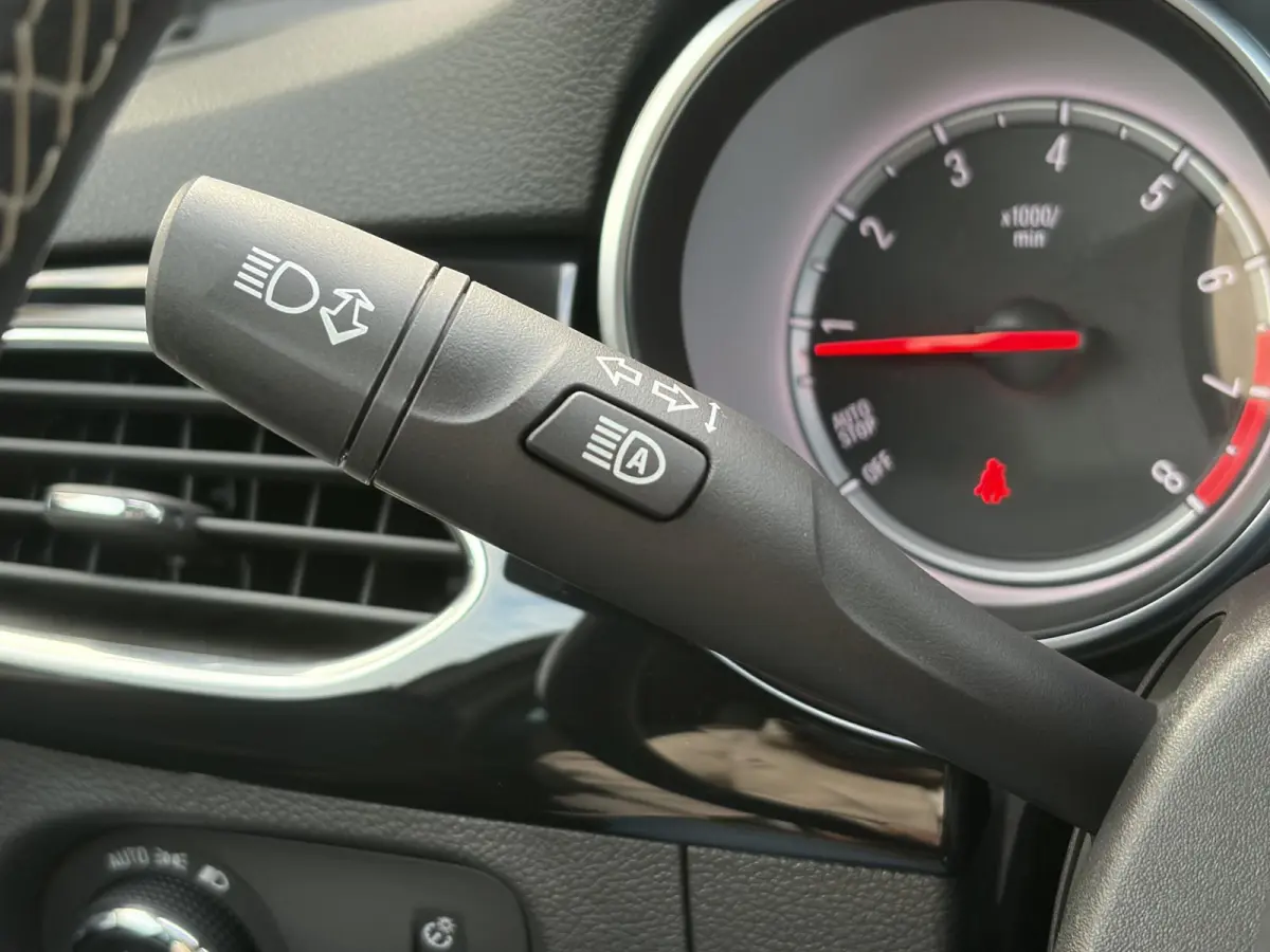 1.4 Innovation ✓2e Eigenaar✓Carplay✓Keyless✓Camera✓Halfleder✓Navi✓Clima✓Cruise✓150pk✓Pdc V+A✓Rijstrooksensor✓6 Bak✓Dodehoeksensor✓17''Lm velgen✓Recent Beurt geh