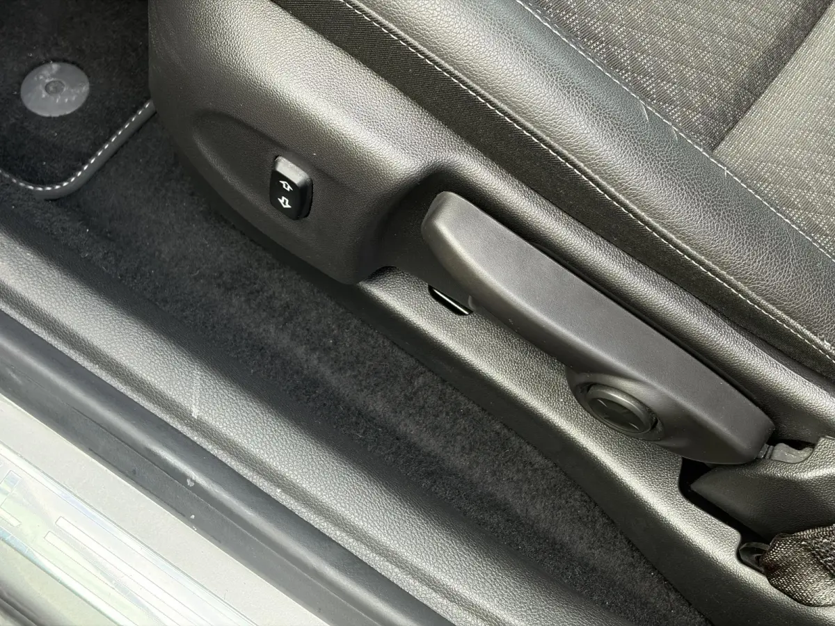 1.4 Innovation ✓2e Eigenaar✓Carplay✓Keyless✓Camera✓Halfleder✓Navi✓Clima✓Cruise✓150pk✓Pdc V+A✓Rijstrooksensor✓6 Bak✓Dodehoeksensor✓17''Lm velgen✓Recent Beurt geh