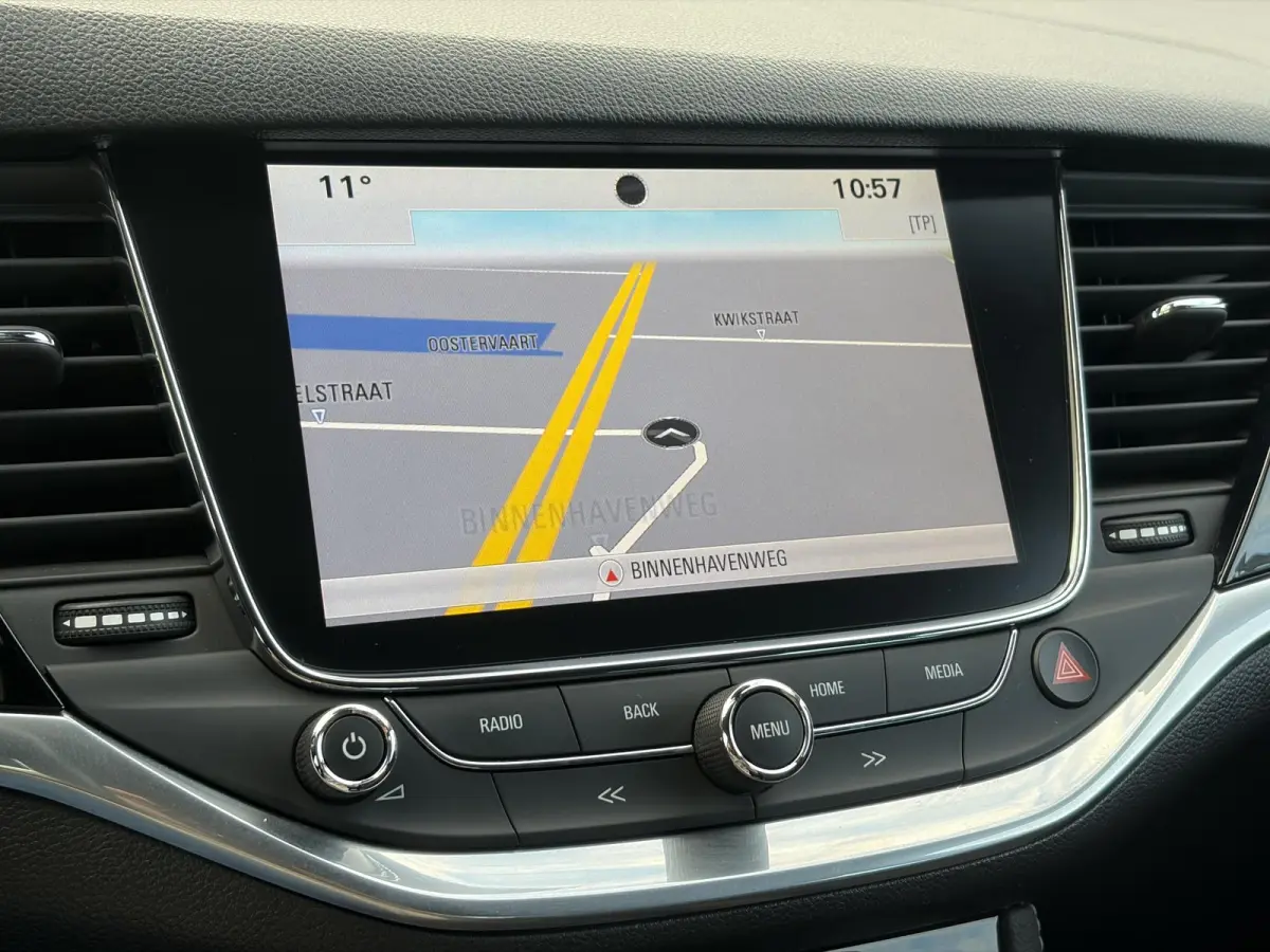 1.4 Innovation ✓2e Eigenaar✓Carplay✓Keyless✓Camera✓Halfleder✓Navi✓Clima✓Cruise✓150pk✓Pdc V+A✓Rijstrooksensor✓6 Bak✓Dodehoeksensor✓17''Lm velgen✓Recent Beurt geh