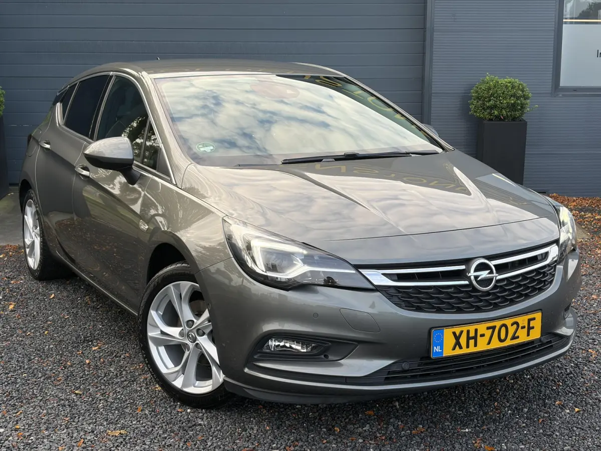 1.4 Innovation ✓2e Eigenaar✓Carplay✓Keyless✓Camera✓Halfleder✓Navi✓Clima✓Cruise✓150pk✓Pdc V+A✓Rijstrooksensor✓6 Bak✓Dodehoeksensor✓17''Lm velgen✓Recent Beurt geh