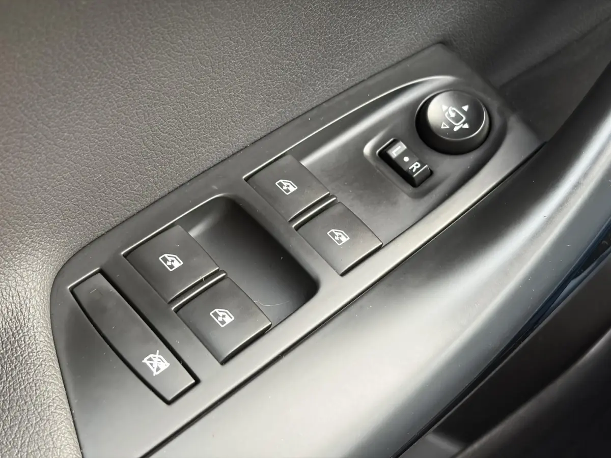 1.4 Innovation ✓2e Eigenaar✓Carplay✓Keyless✓Camera✓Halfleder✓Navi✓Clima✓Cruise✓150pk✓Pdc V+A✓Rijstrooksensor✓6 Bak✓Dodehoeksensor✓17''Lm velgen✓Recent Beurt geh