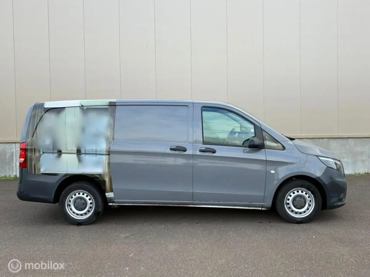 111 CDI Lang AIRCO € 5750,- + 21% BTW / TAX