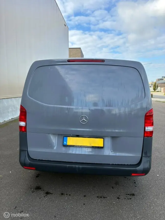 111 CDI Lang AIRCO € 5750,- + 21% BTW / TAX