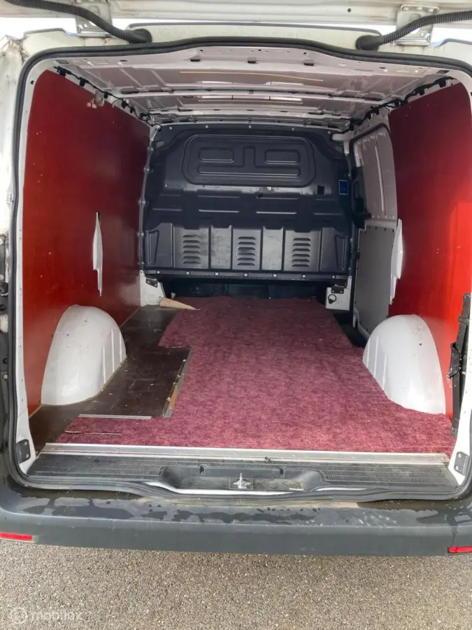 111 CDI Lang AIRCO € 5750,- + 21% BTW / TAX