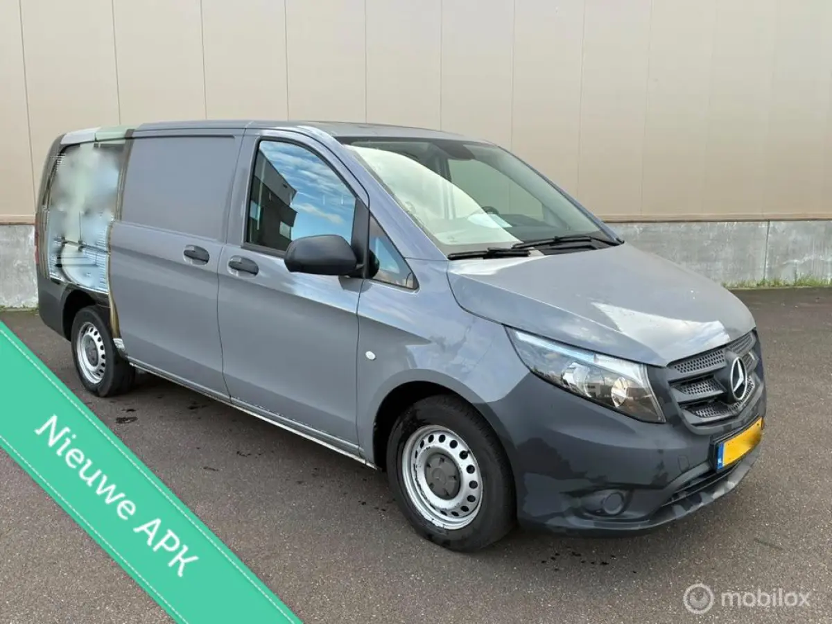 111 CDI Lang AIRCO € 5750,- + 21% BTW / TAX