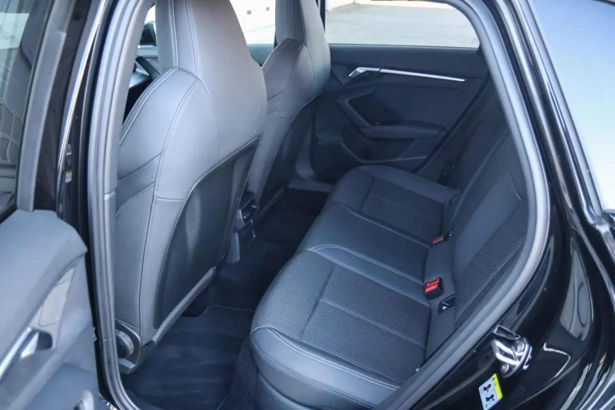 35 TFSI 150pk S-tronic S edition | Panoramadak | Trekhaak | 18'' Audi Sport Velgen