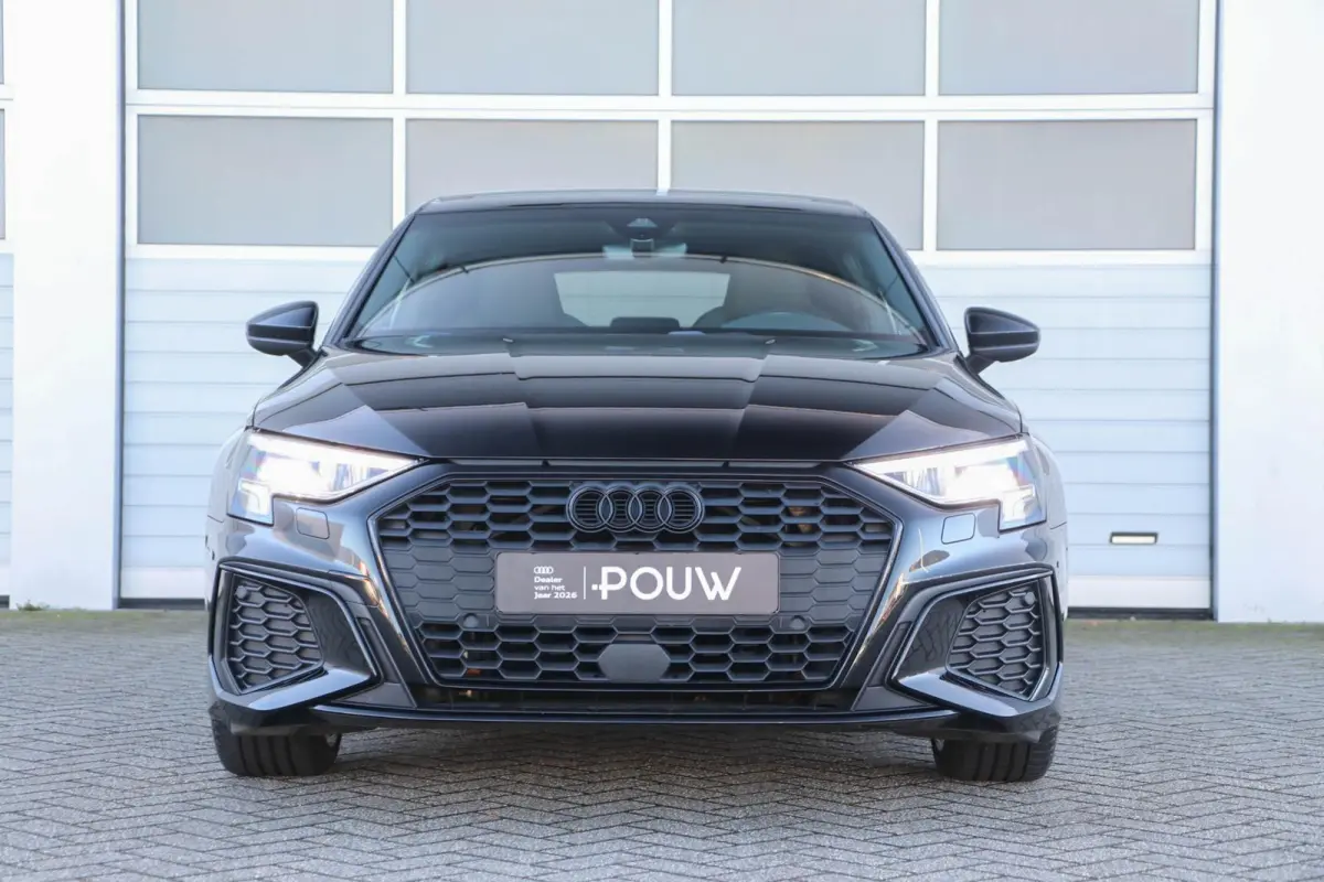 35 TFSI 150pk S-tronic S edition | Panoramadak | Trekhaak | 18'' Audi Sport Velgen