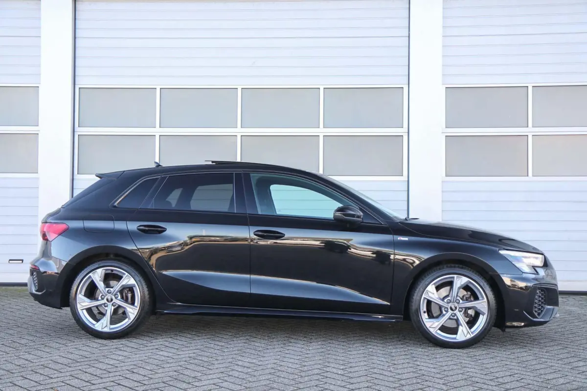 35 TFSI 150pk S-tronic S edition | Panoramadak | Trekhaak | 18'' Audi Sport Velgen