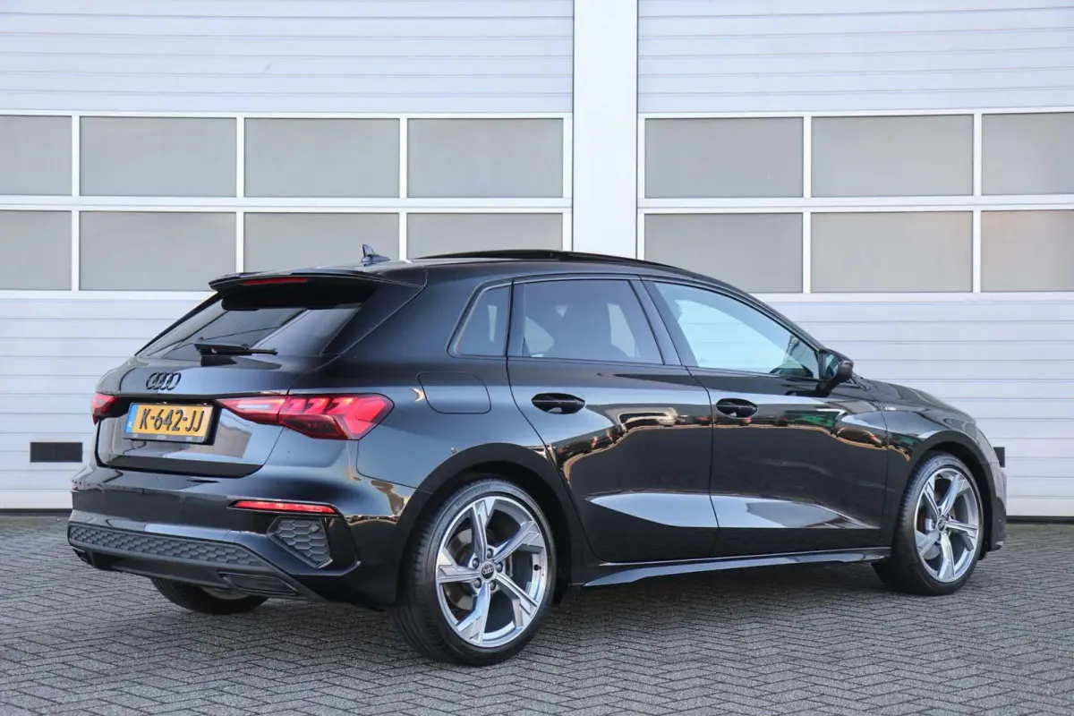 35 TFSI 150pk S-tronic S edition | Panoramadak | Trekhaak | 18'' Audi Sport Velgen