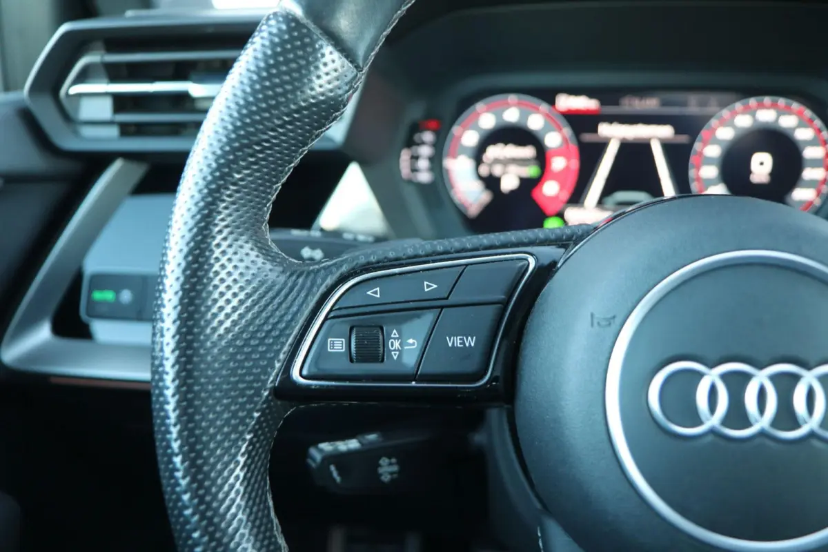 35 TFSI 150pk S-tronic S edition | Panoramadak | Trekhaak | 18'' Audi Sport Velgen