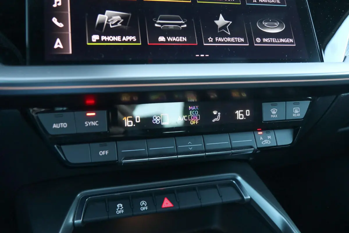 35 TFSI 150pk S-tronic S edition | Panoramadak | Trekhaak | 18'' Audi Sport Velgen
