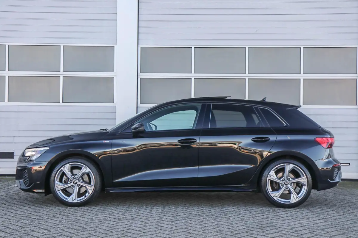 35 TFSI 150pk S-tronic S edition | Panoramadak | Trekhaak | 18'' Audi Sport Velgen