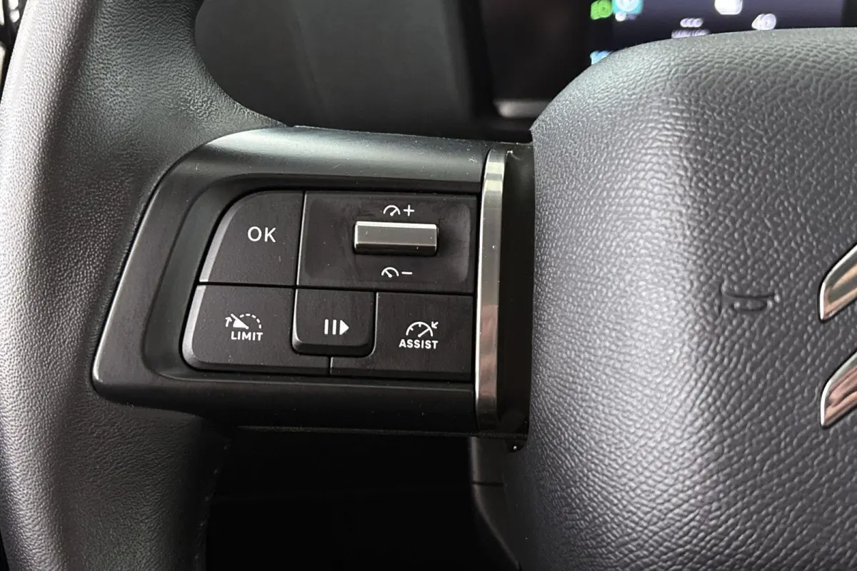 You 50 kWh SOH 100% Camera Apple CarPlay 18"