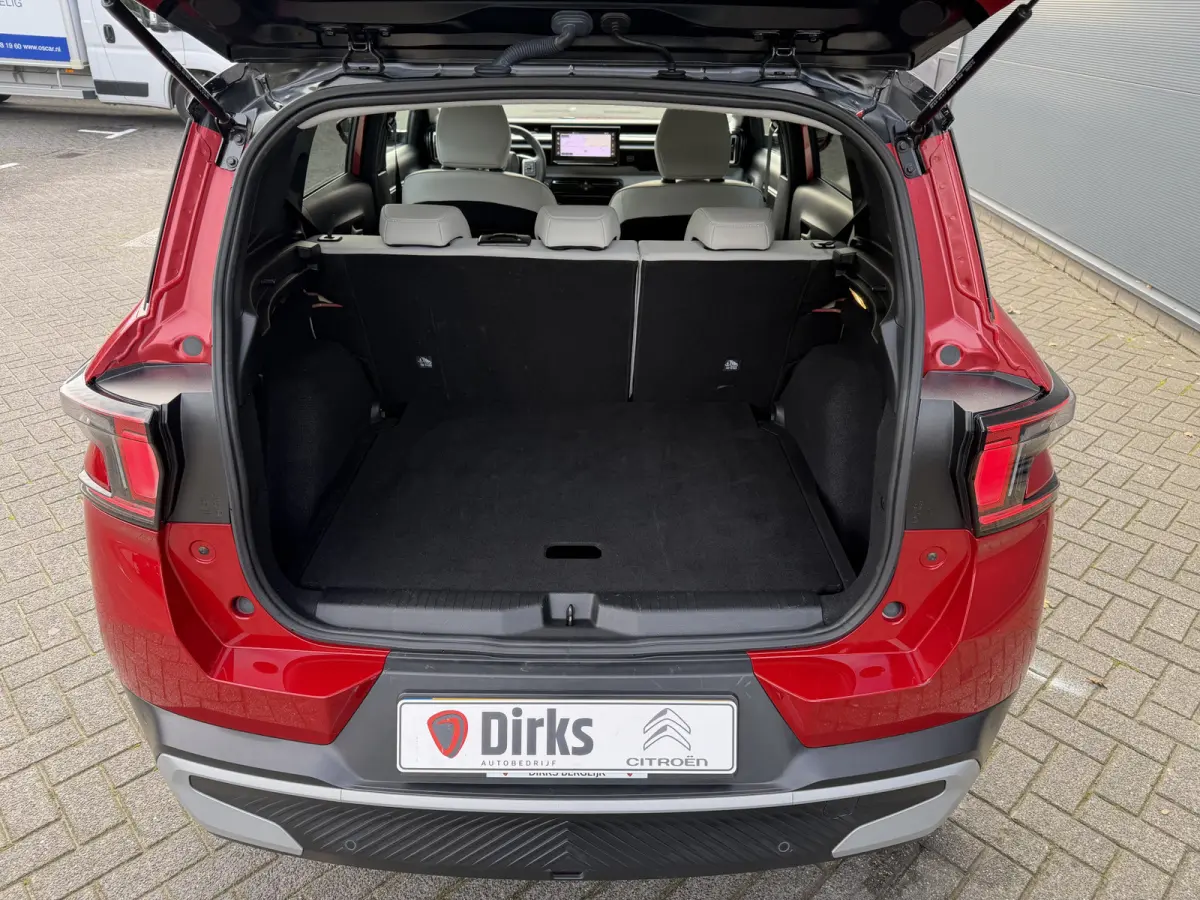 145pk Hybrid Max (Camera - Parkeersensoren V+A - LED - Navigatie - Automatische Airco - Dodehoek detectie - Apple Carplay)