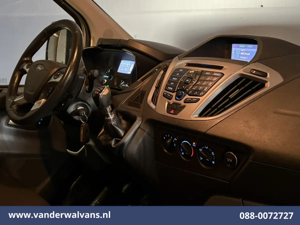 2.2 TDCI L1H1 Airco | LM-velgen | Camera | Navigatie | Trekhaak | Cruisecontrol Parkeersensoren, Bijrijdersbank