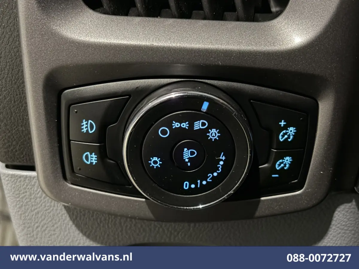 2.2 TDCI L1H1 Airco | LM-velgen | Camera | Navigatie | Trekhaak | Cruisecontrol Parkeersensoren, Bijrijdersbank