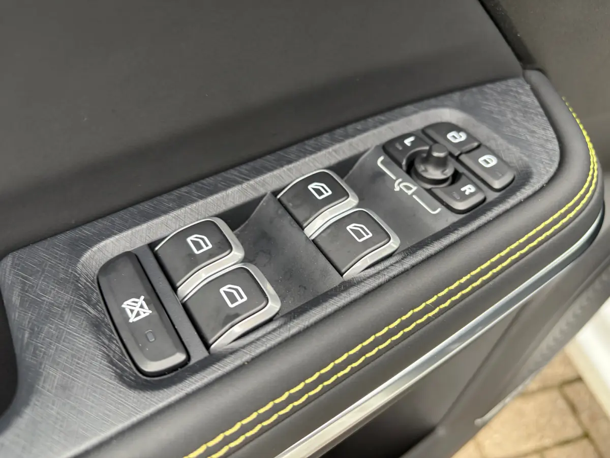 1.5 More Nieuw model / 01| Apple Carplay/Android Auto|telefoonintegratie premium | Cruise control adaptief | Elektrisch glazen panorama-dak