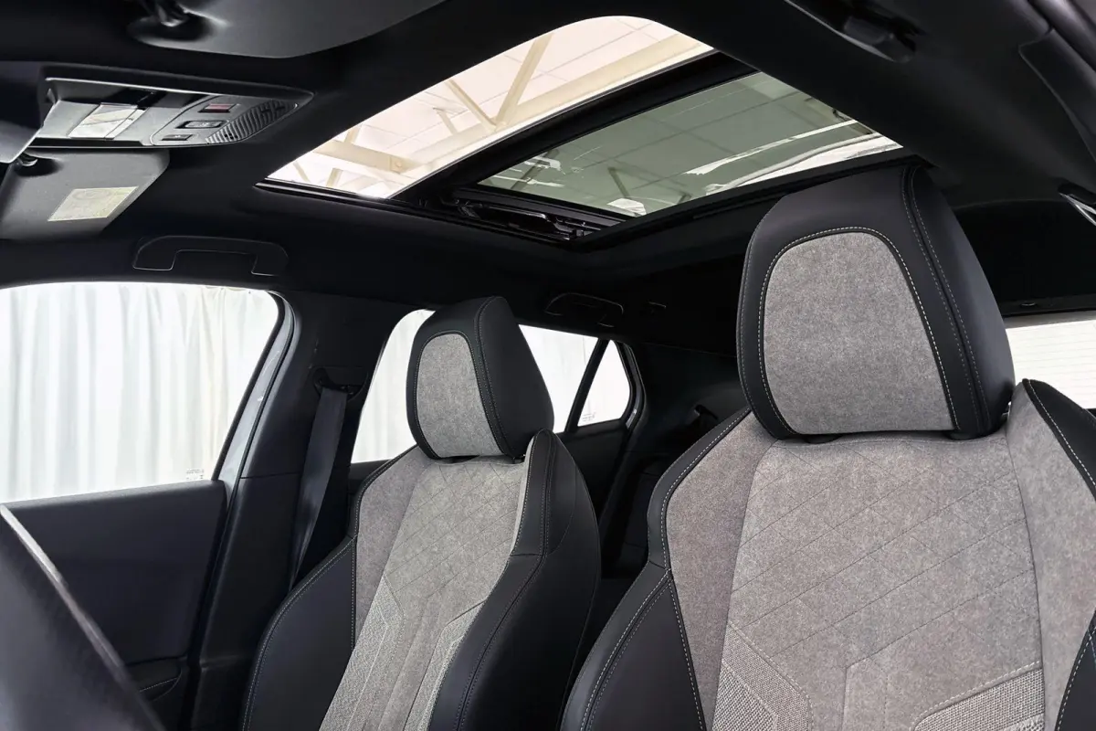 EV GT Pack 50 kWh Pano Stoelverwarming Keyless Camera