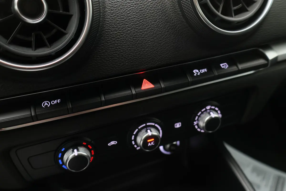 30 TFSI Pro Line Eerste Eigenaar, 5-Deurs, Airco, Cruise, Navigatie, Bluetooth, PDC, 18''