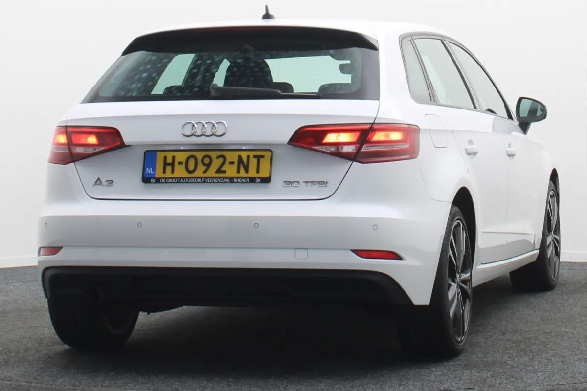 30 TFSI Pro Line Eerste Eigenaar, 5-Deurs, Airco, Cruise, Navigatie, Bluetooth, PDC, 18''