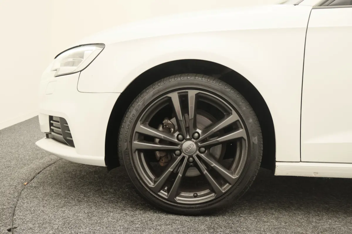 30 TFSI Pro Line Eerste Eigenaar, 5-Deurs, Airco, Cruise, Navigatie, Bluetooth, PDC, 18''
