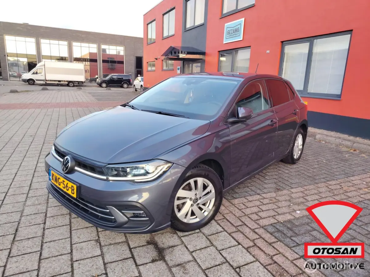 1.0 TSI dsg HIGHLINE LEDER IQ LIGHTS CAMERA