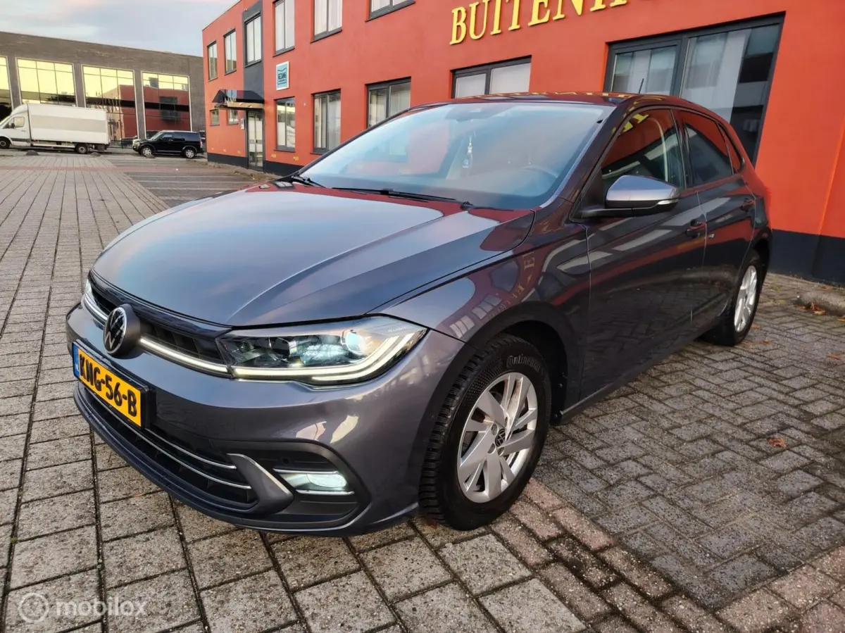 1.0 TSI dsg HIGHLINE LEDER IQ LIGHTS CAMERA