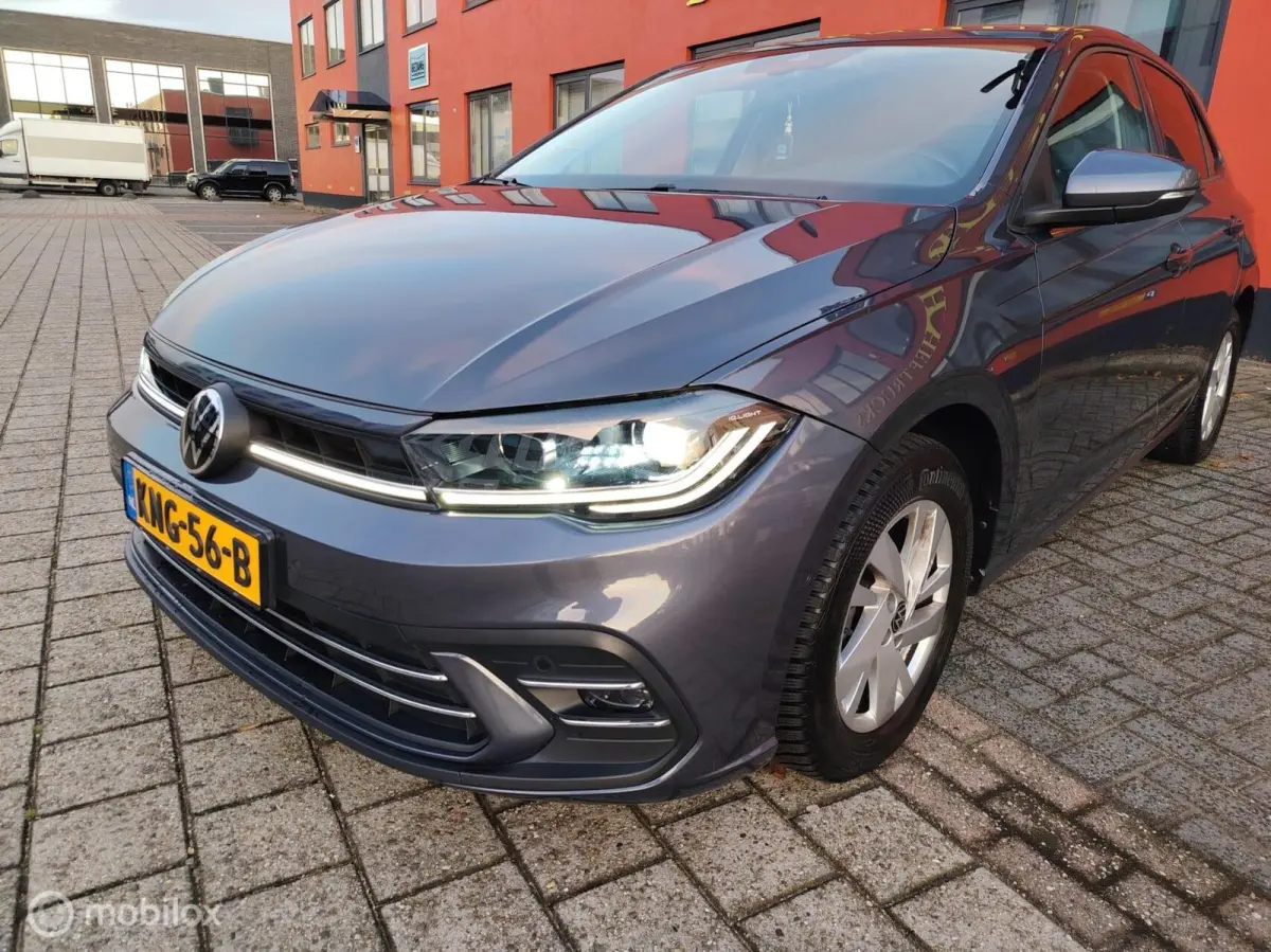 1.0 TSI dsg HIGHLINE LEDER IQ LIGHTS CAMERA