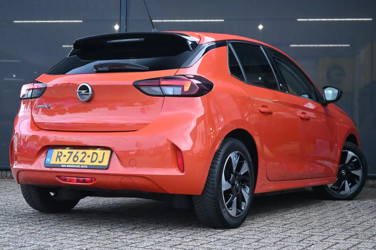 Elegance 50 kWh 89,7%SOH! 3 Fase | 1e Eigenaar | Dealeronderhouden | AllSeason | Navigatie by App | !!