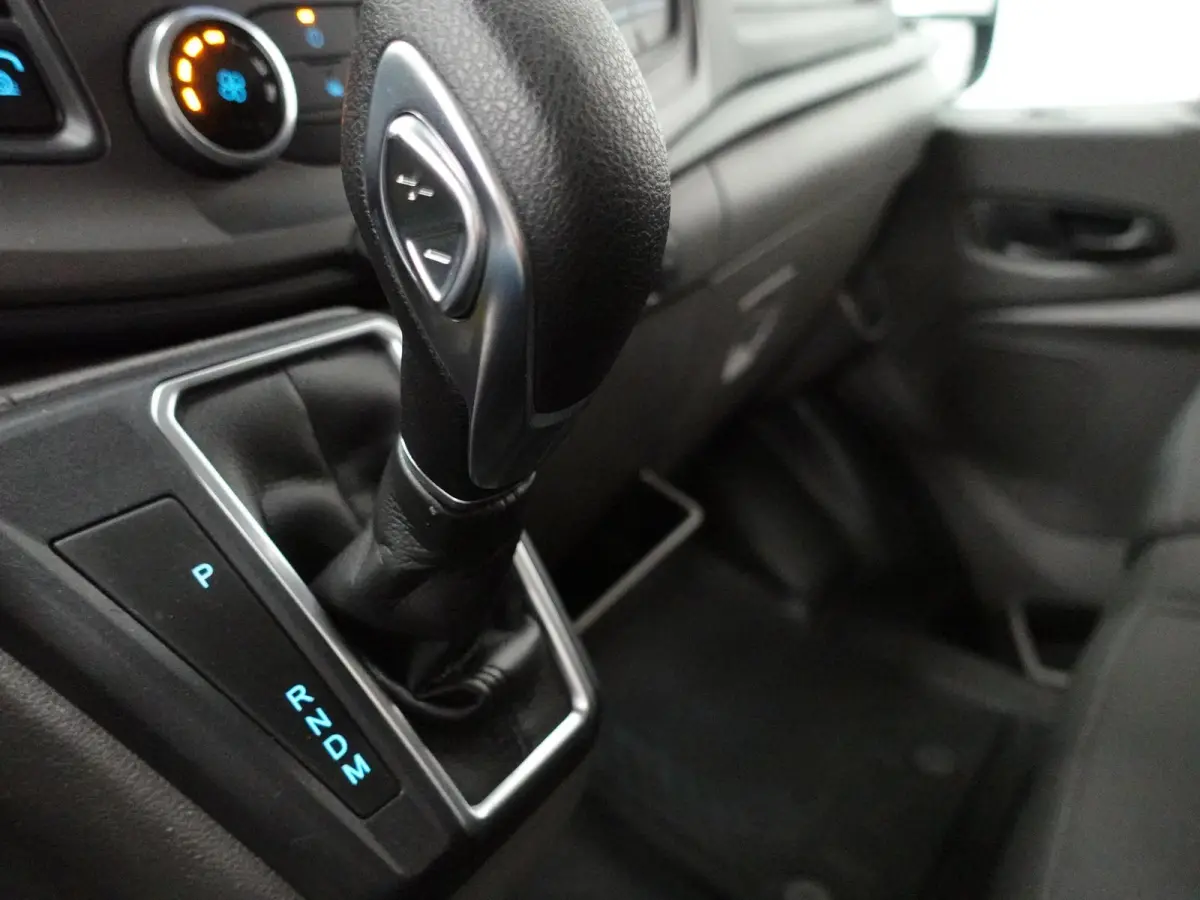 310 2.0 TDCI L2H2 Trend Automaat Airco Bluetooth Camera Cruise Control